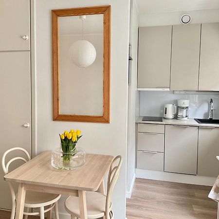 Just Renovated Stylish Nordic Studio By Tram Stop Helsinki Exterior foto