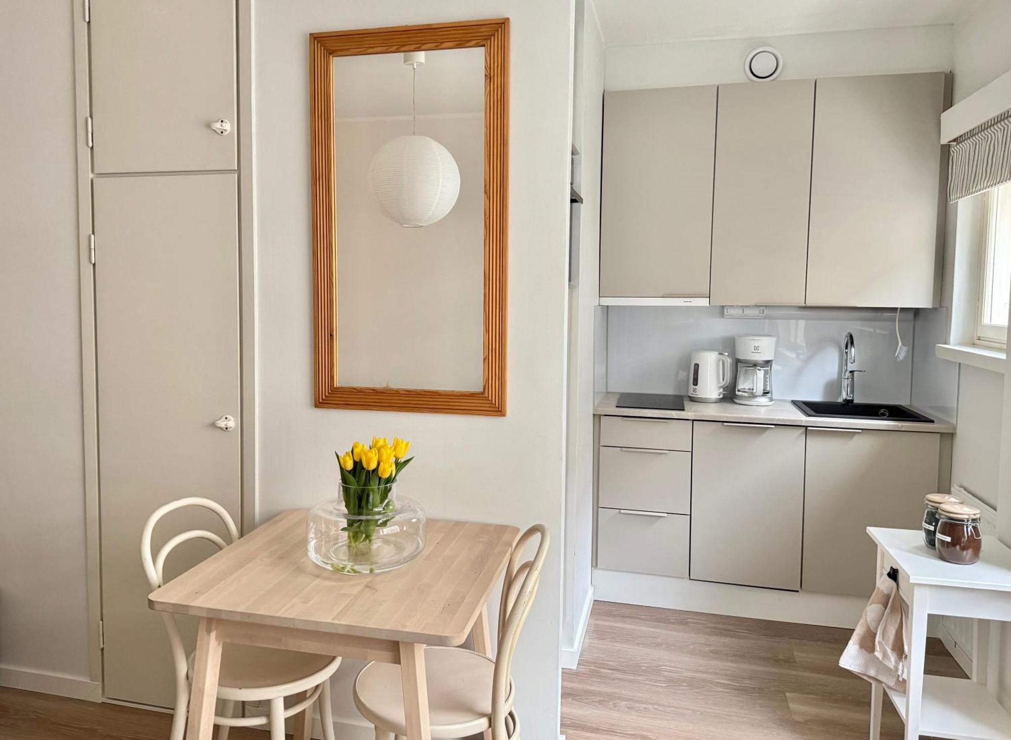 Just Renovated Stylish Nordic Studio By Tram Stop Helsinki Exterior foto